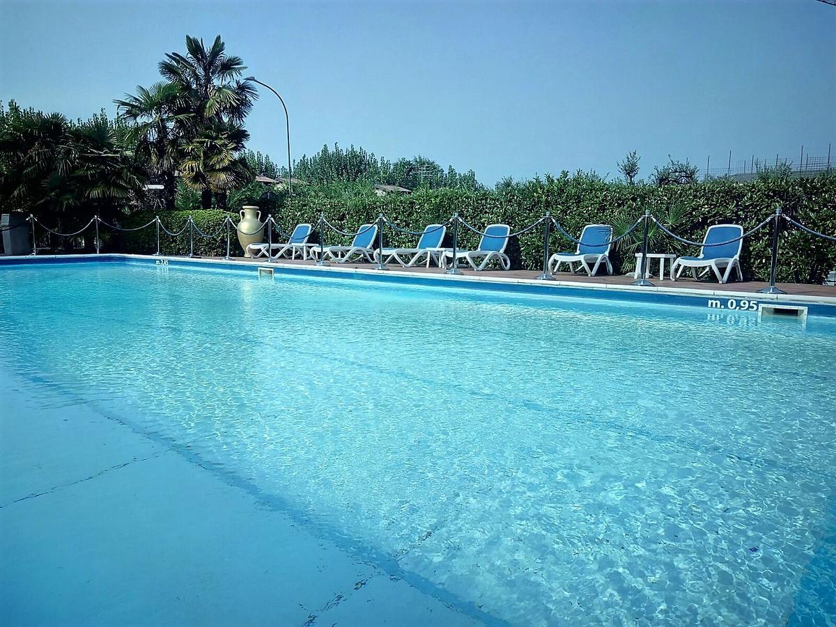 Hotel Oceano Peschiera del Garda Exteriör bild