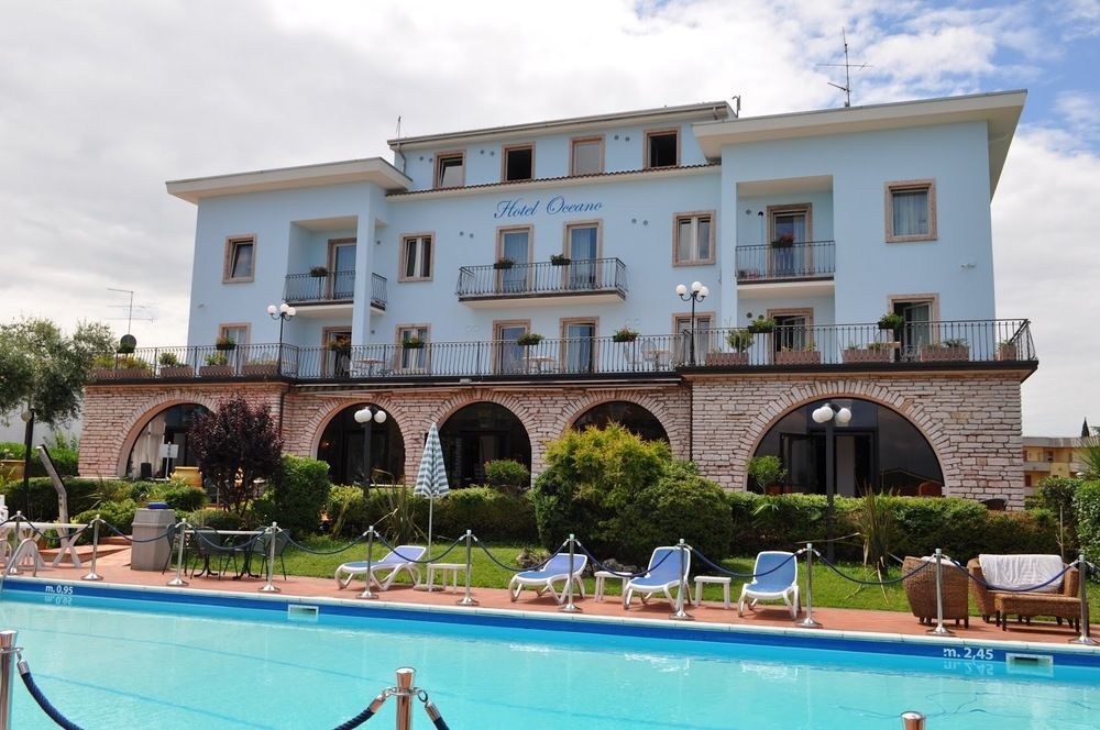 Hotel Oceano Peschiera del Garda Exteriör bild
