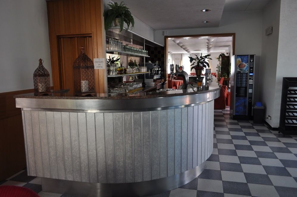 Hotel Oceano Peschiera del Garda Exteriör bild