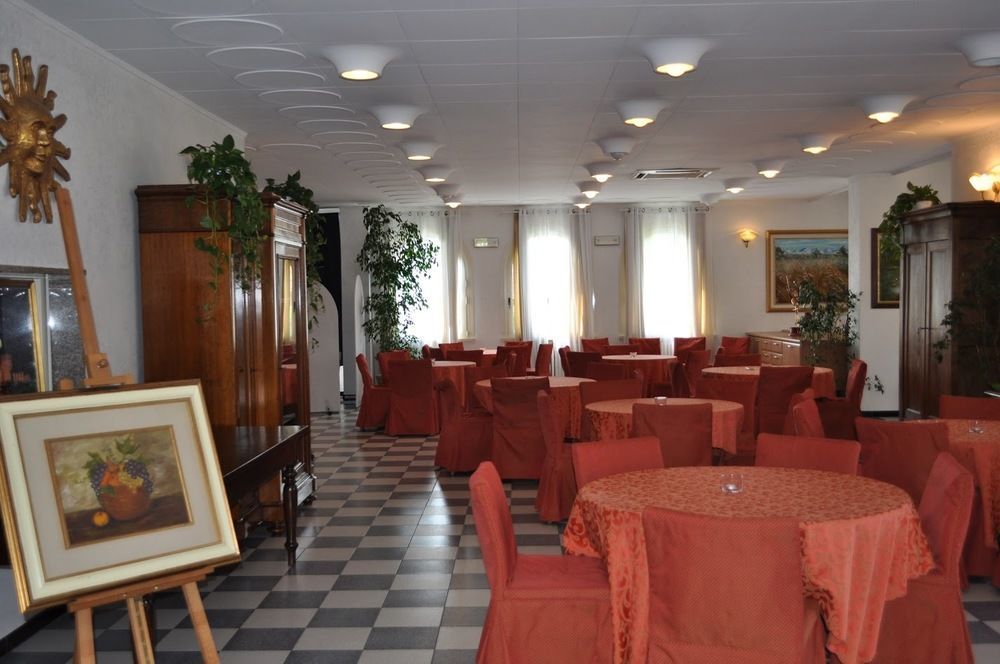 Hotel Oceano Peschiera del Garda Exteriör bild